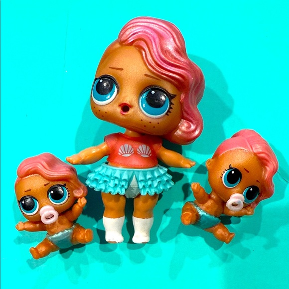 L.O.L. Surprise! Doll Set with Pink Hair and Blue Skirt with twin babies mermaid - Picture 1 of 2